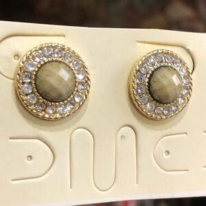 Elegant Women’s Earrings (a)143